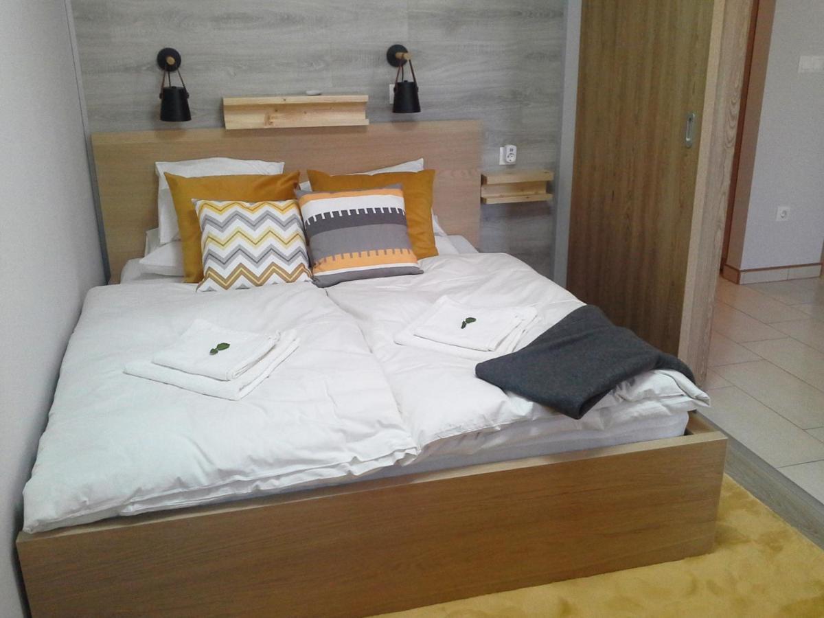 Alexandra Apartment Hajduszoboszlo - Chic Flat ภายนอก รูปภาพ