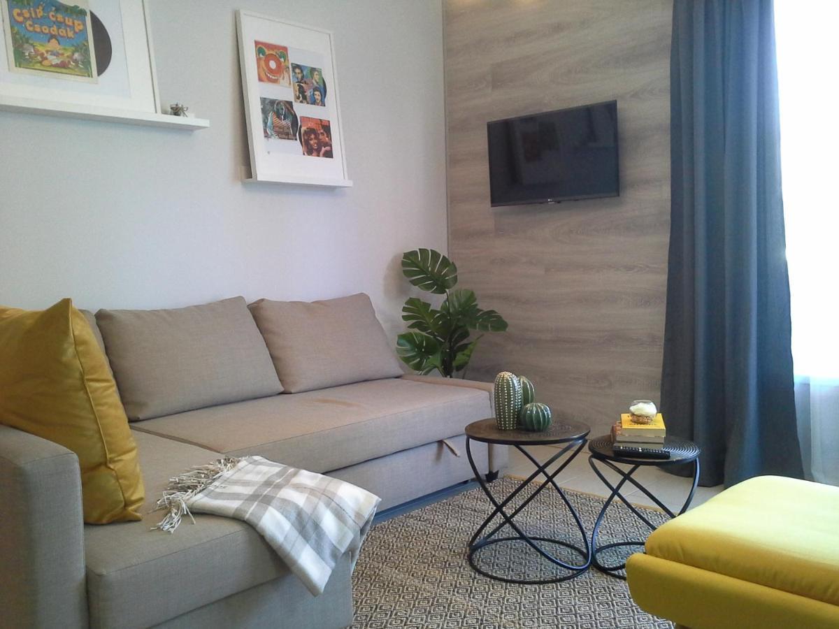 Alexandra Apartment Hajduszoboszlo - Chic Flat ภายนอก รูปภาพ