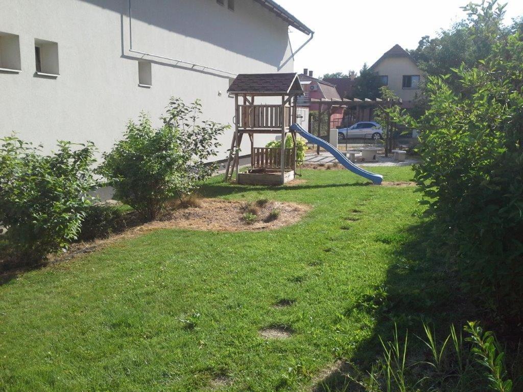 Alexandra Apartment Hajduszoboszlo - Chic Flat ภายนอก รูปภาพ